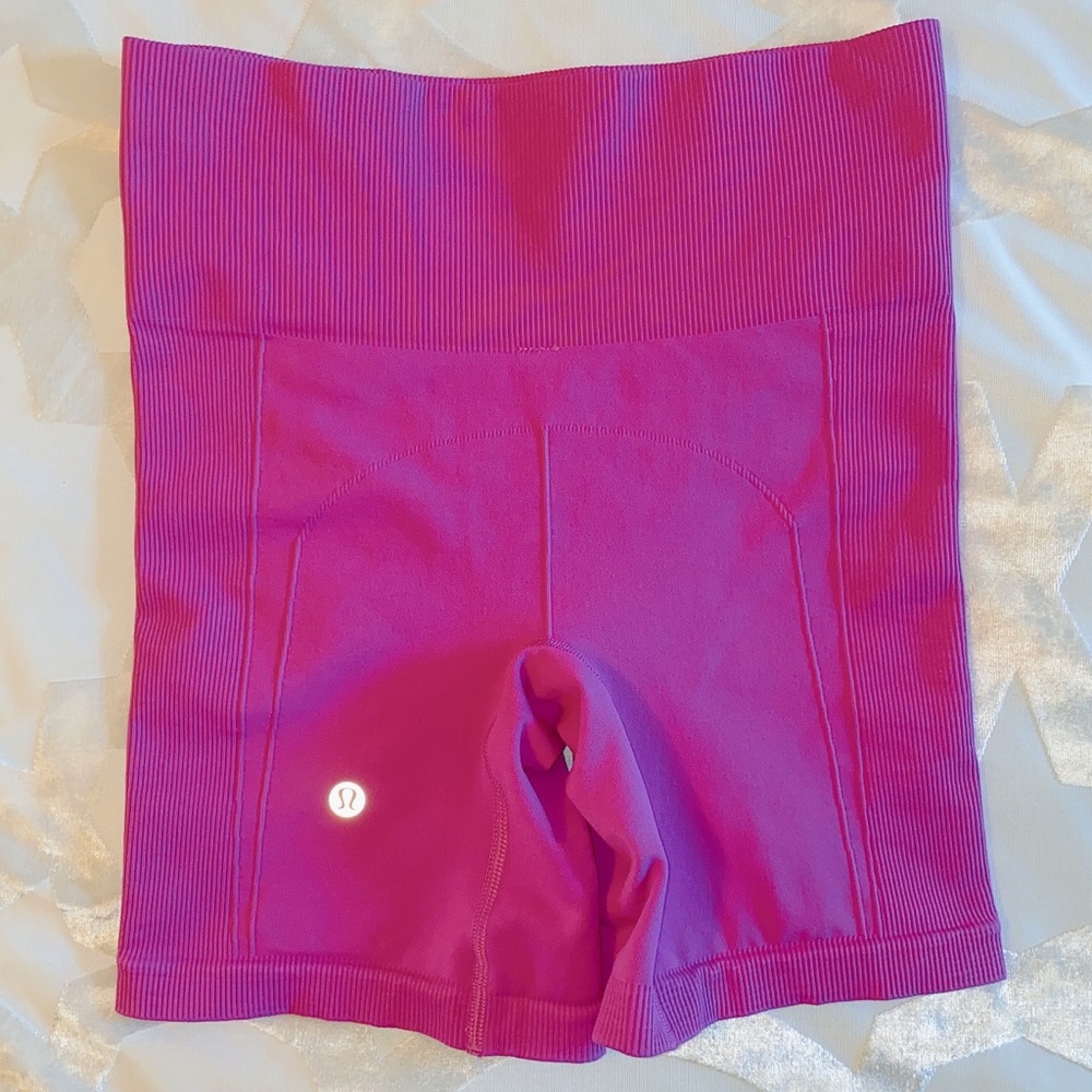 Lululemon Sculpt Short
Regal Plum - Picture 4 of 6